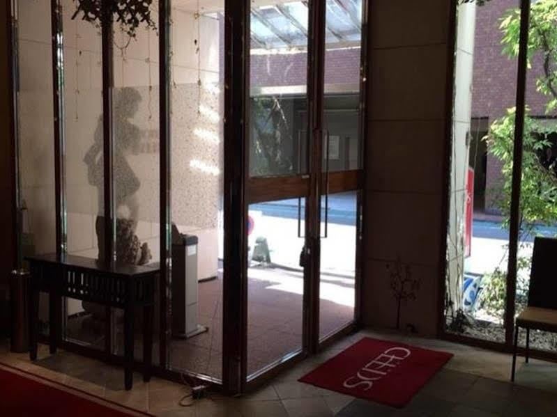ซีดส์ - สำหรับผู้ใหญ่เท่านั้น Hotel โอซาก้า ภายนอก รูปภาพ